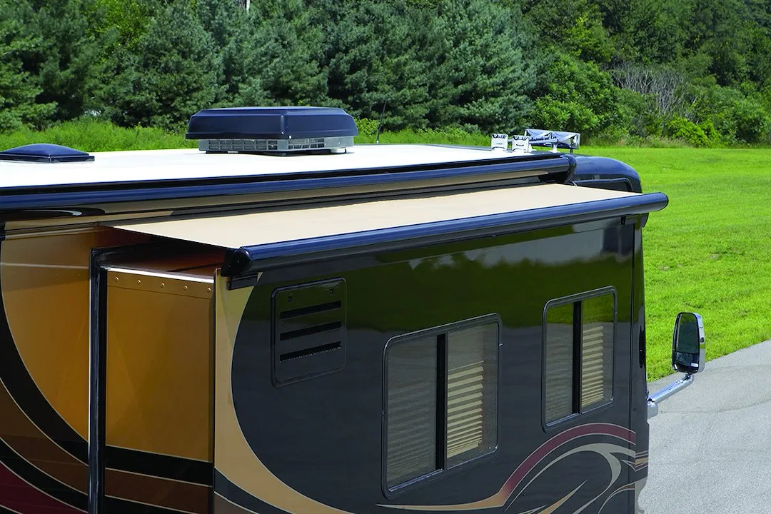 UP1411023 – CAREFREE/CO. Awning, Slide Out Awning Automatically Extends/ Retracts With The Slide Out 11 Foot 9 Inch L...